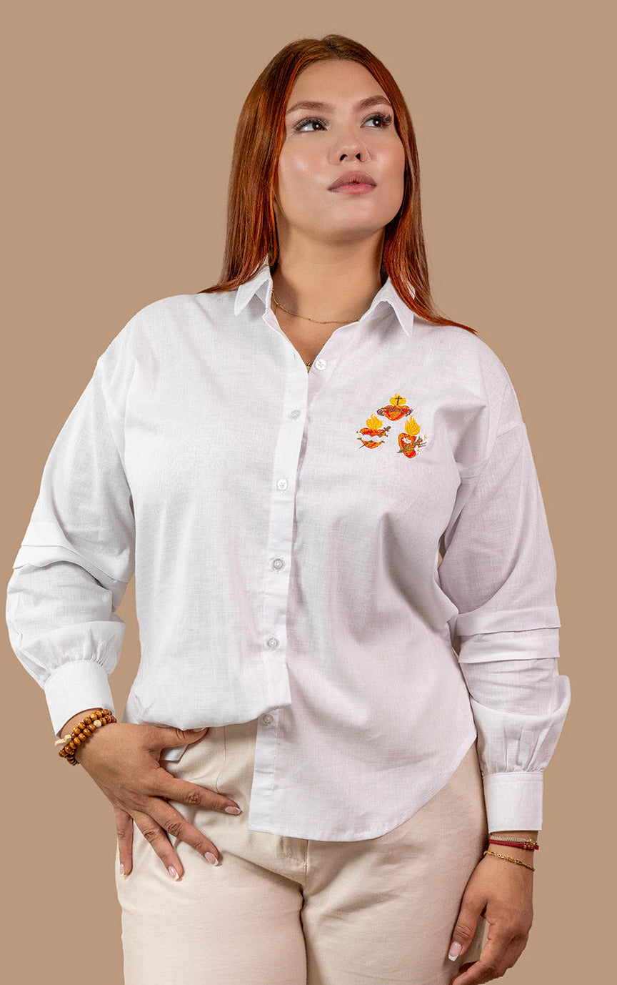 CAMISA LINO BORDADA : TRES CORAZONES SAGRADOS