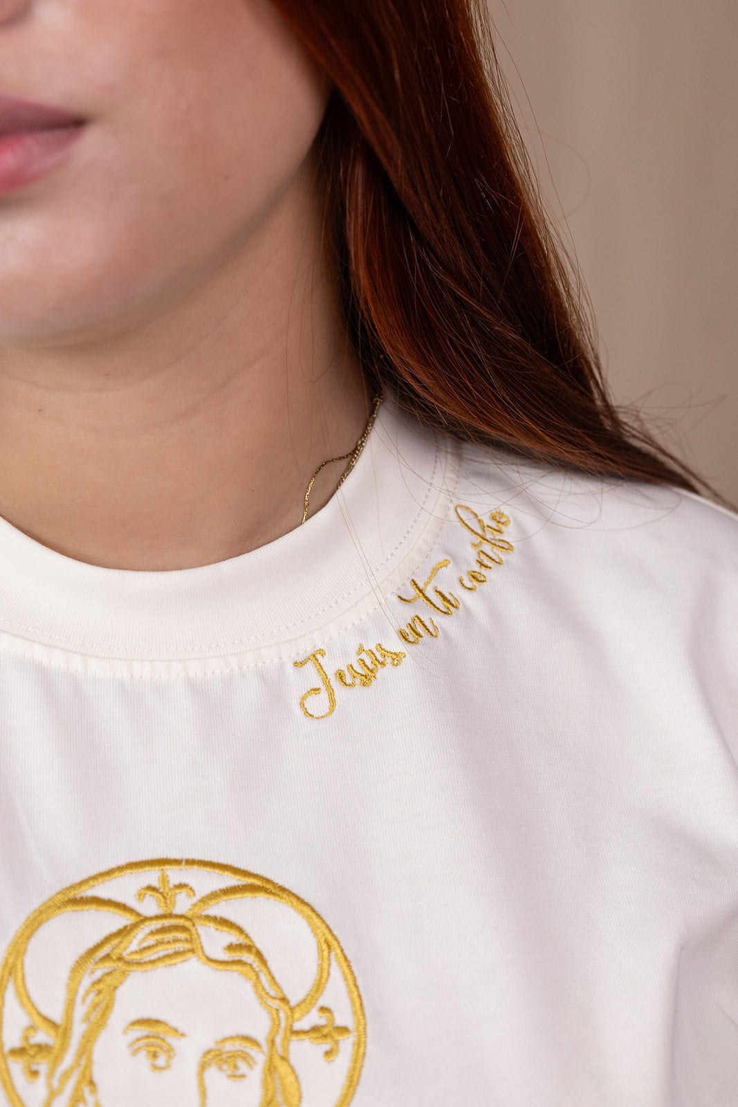 CAMISETA BORDADA:  SAGRADO CORAZÒN DE JESUS