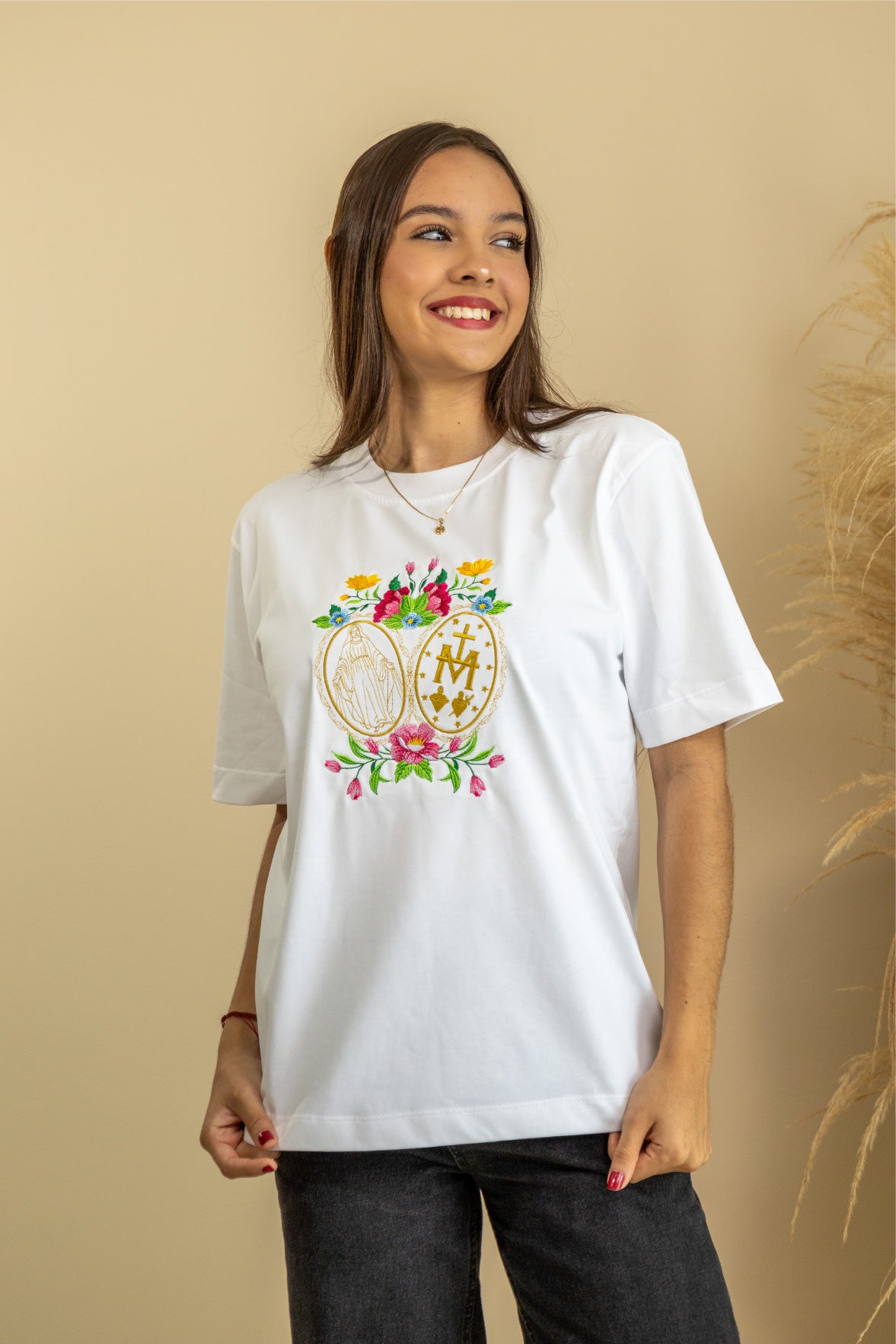 CAMISETA BORDADA: MEDALLA MILAGROSA