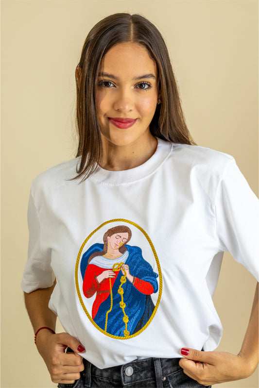 CAMISETA BORDADA: VIRGEN DESATANUDOS