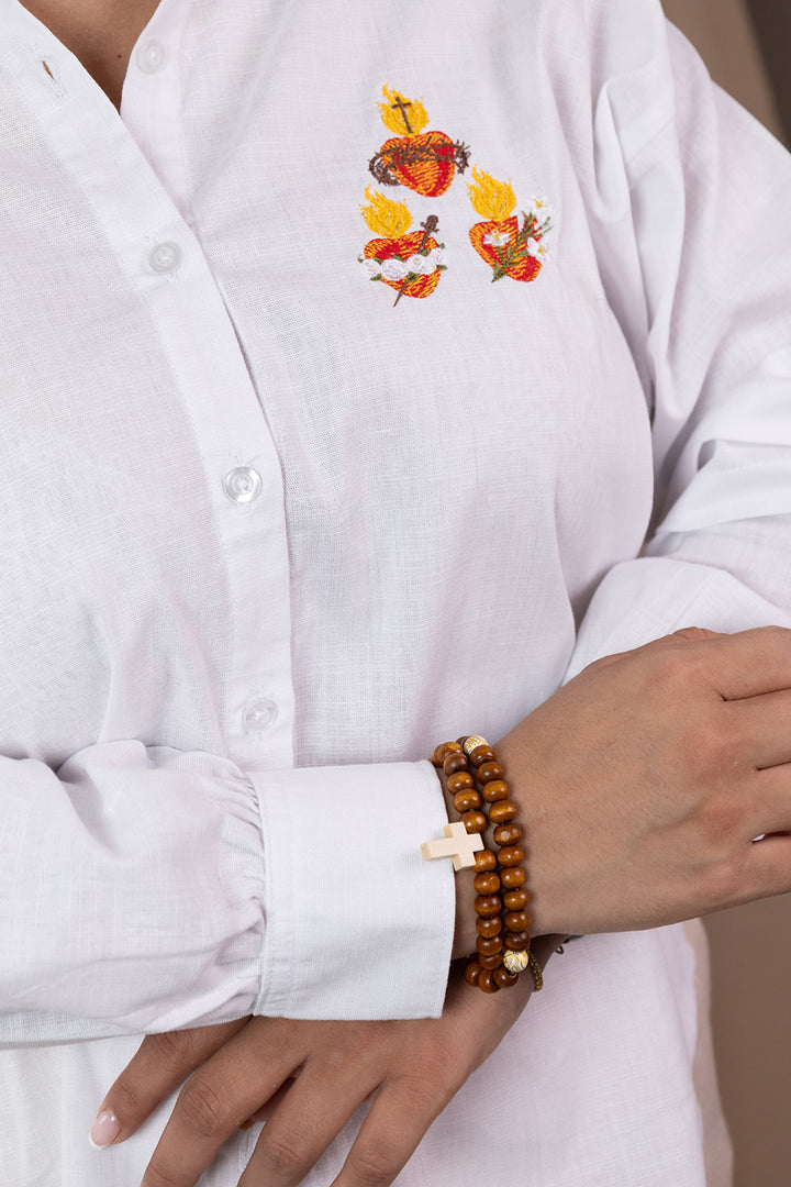 CAMISA BORDADA : TRES CORAZONES SAGRADOS